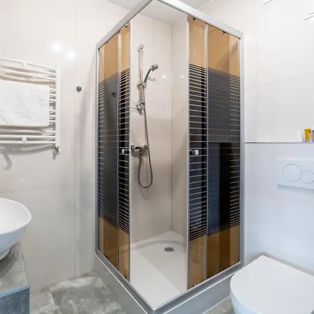 아파트 Z Balkonami, Spokojna Okolica