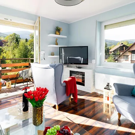 Z Balkonami, Spokojna Okolica