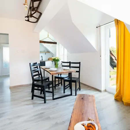 Z Balkonami, Spokojna Okolica Карпач