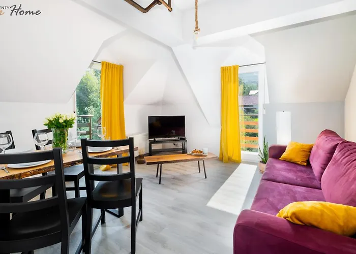 Z Balkonami, Spokojna Okolica Apartment *